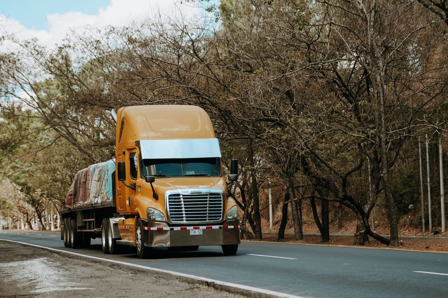 Camión de transporte de carga